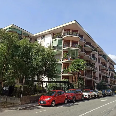 Blue Wave Apartment Arona - Lago Maggiore Exterior photo